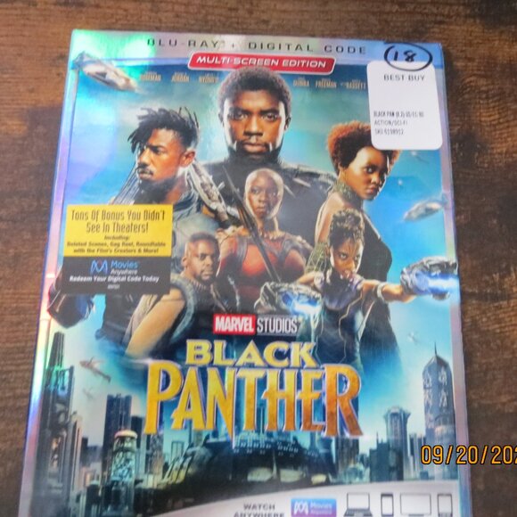 Marvel's The Black Panther Blu Ray with Jewel Case and Slip cover - Picture 1 of 3